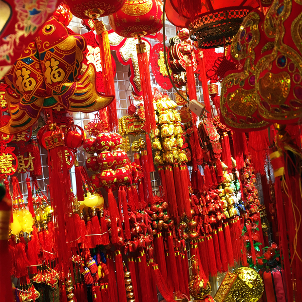 helloVilag_Shanghai-kep_620x620_365letszikra