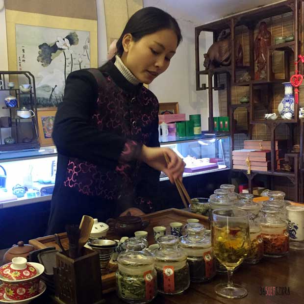 teaceremonia_ helloVilag_Shanghai-620x620_365letszikra